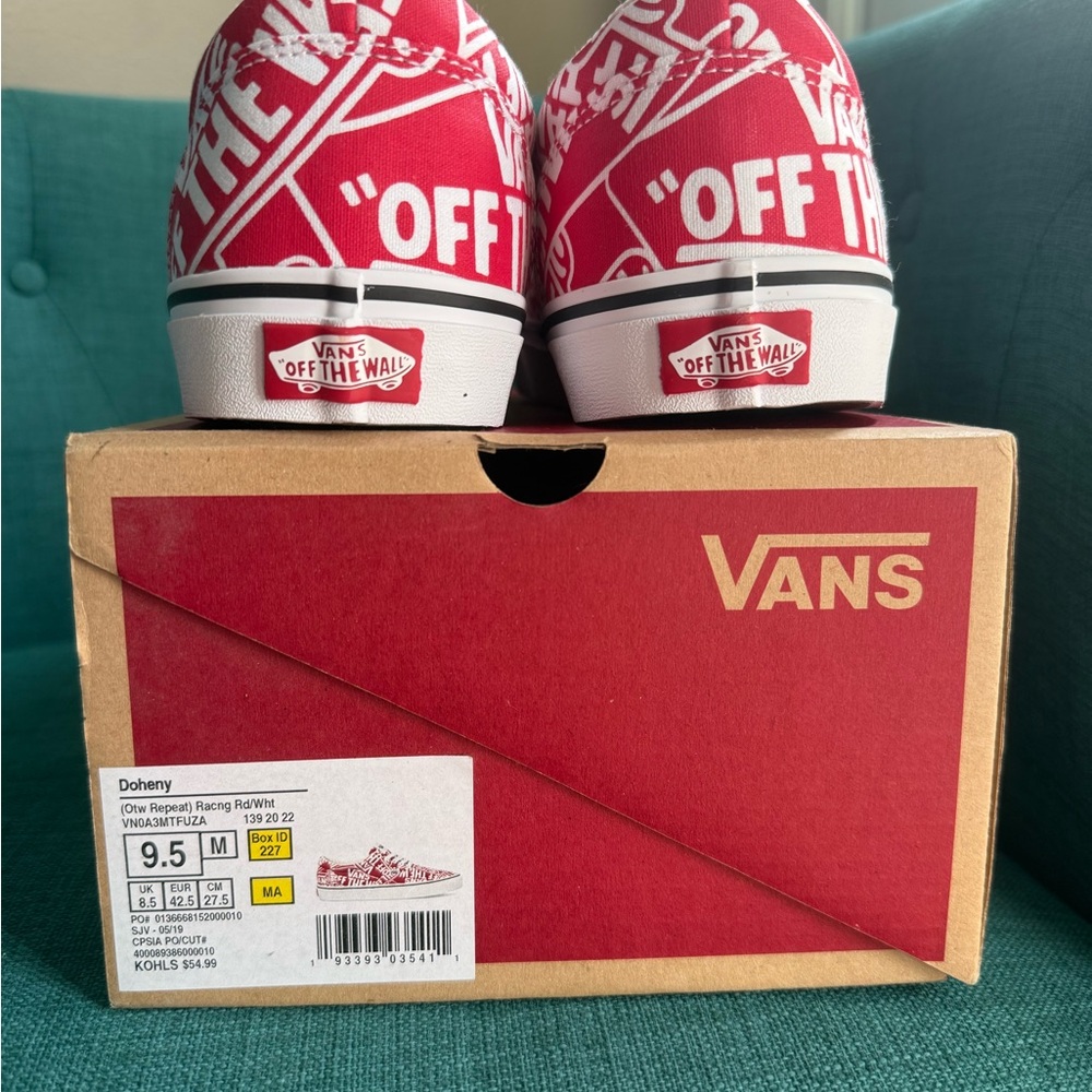 Vans (Otw Repeat) Racng Rd/Wht
VNOAMTFUZA Logo Print NWT - Picture 3 of 5